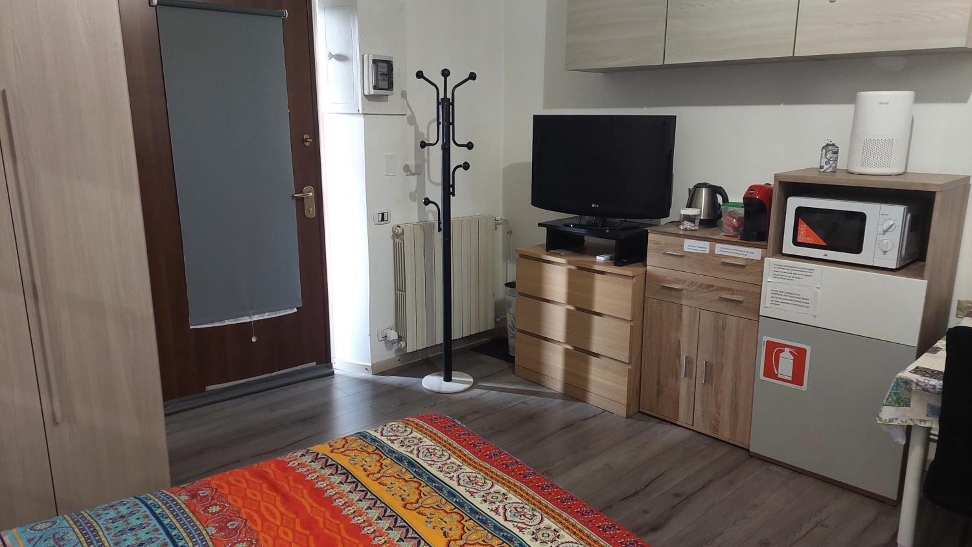 Affitti Brevi Ferrera Monolocale Ferrera 20 Minuti Da Rho Fiera E San Siro Apartment Bareggio Exterior foto