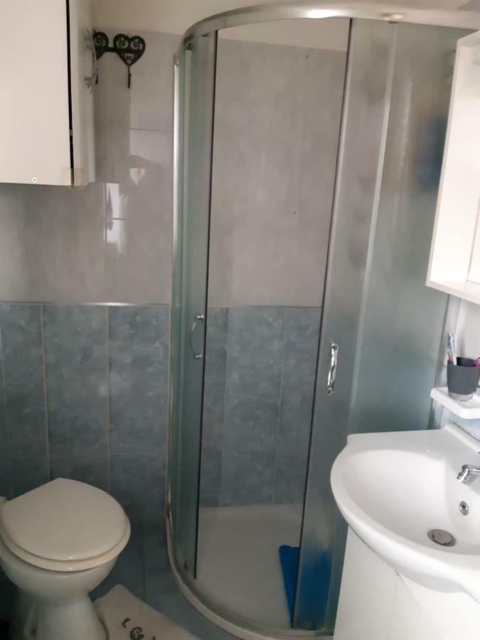 Affitti Brevi Ferrera Monolocale Ferrera 20 Minuti Da Rho Fiera E San Siro Apartment Bareggio Exterior foto